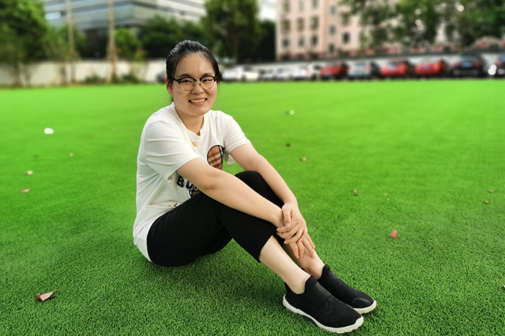 刘慧慧720.jpg